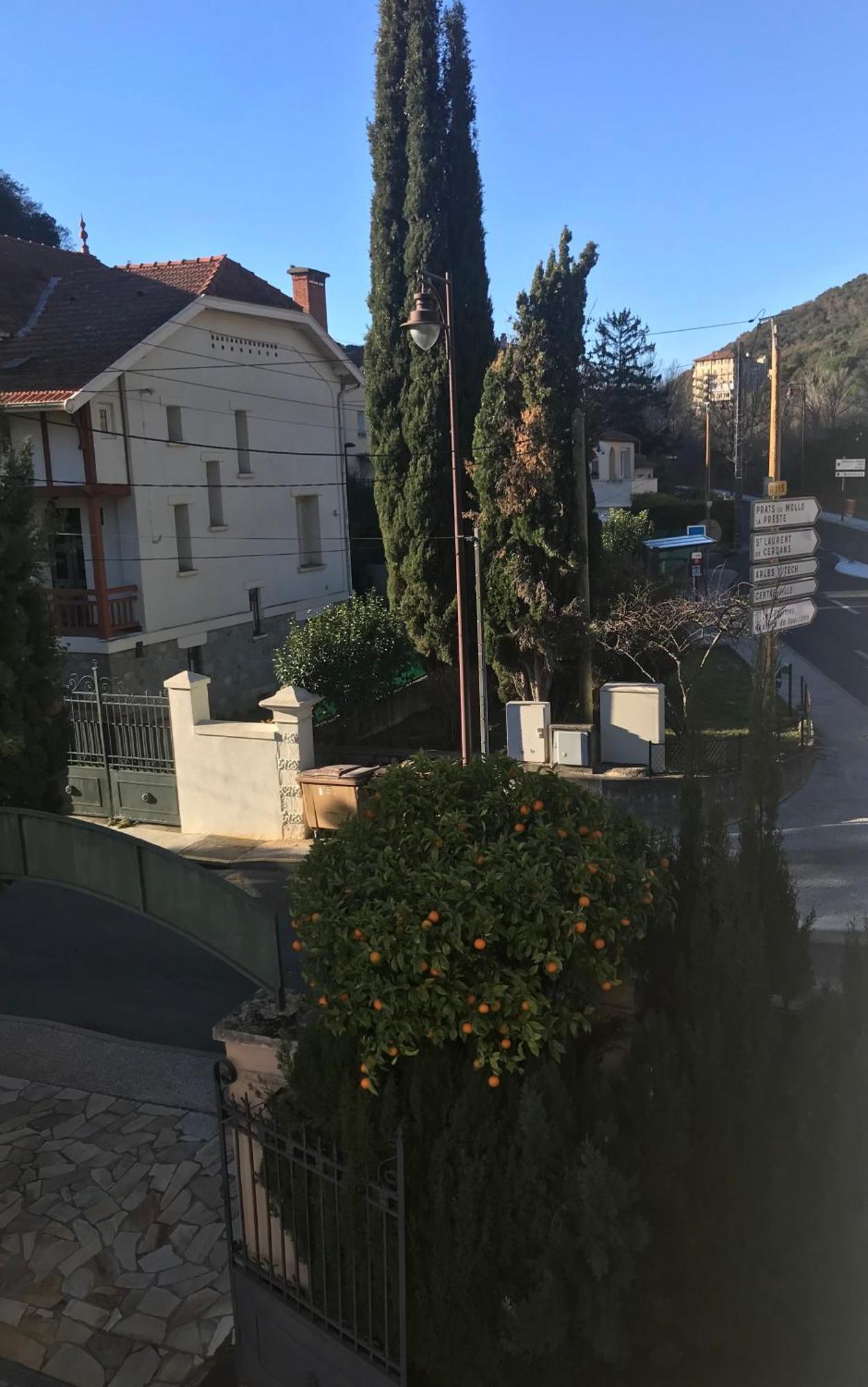 Hébergements à La Rive, Accueil ouvert tous les jours jusqu'à 20h00 dernier délai, depuis 29 ans ! Réserver ici svp ! Merci ! Aucun règlement à distance accepté, Paiement par CB, Espèces, Chèque ou Chèques-Vacances impérativement à la remise des clef Amélie-les-Bains-Palalda Exterior foto